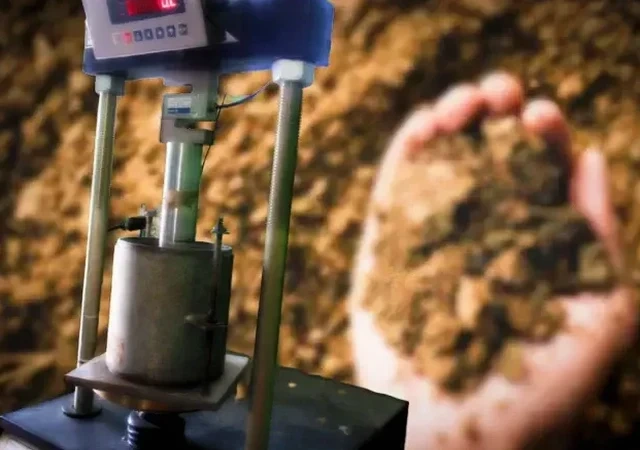 Laboratory CBR Testing in Markham: ASTM-Compliant Soaked and Unsoaked Analysis